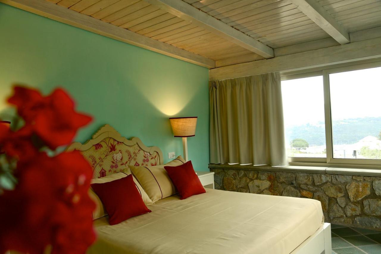 Residence Les Oliviers Porto Azzurro Exterior foto